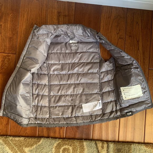 REI Co-op Vest Youth XXS 4/5 Gray Full Zip 80% Down Puffer Sleeveless Jacket 650 - Picture 6 of 10